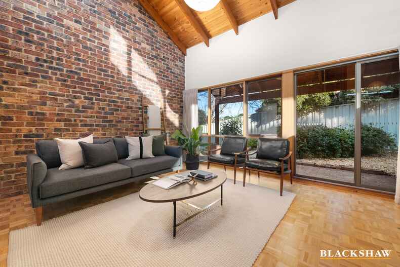 2 Max Henry Crescent Macarthur 2 Max Henry Crescent Macarthur