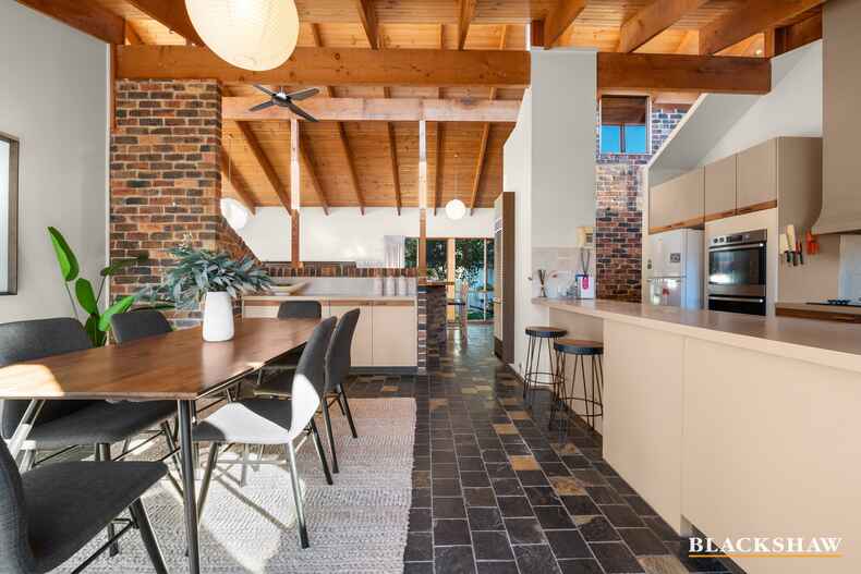 2 Max Henry Crescent Macarthur 2 Max Henry Crescent Macarthur