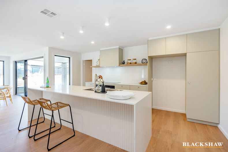 4 Quoll Place Throsby 4 Quoll Place Throsby