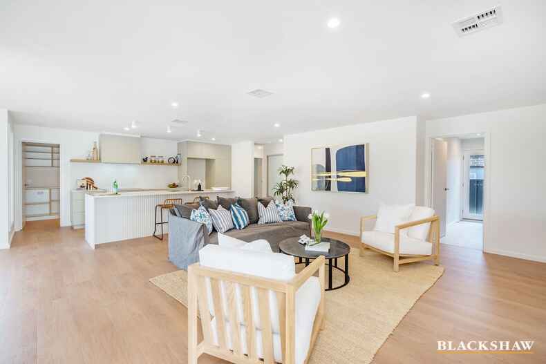 4 Quoll Place Throsby 4 Quoll Place Throsby