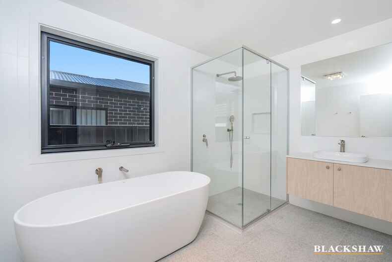 4 Quoll Place Throsby 4 Quoll Place Throsby