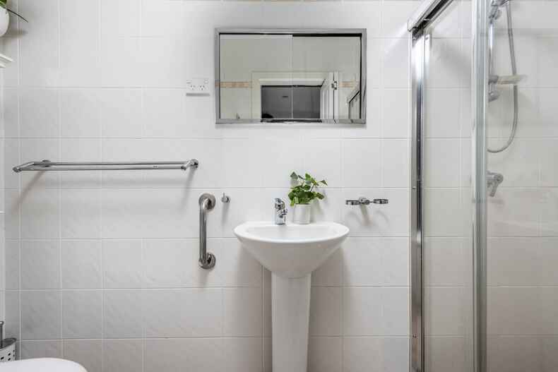 31 Percival Street Holder 31 Percival Street Holder