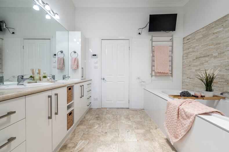 31 Percival Street Holder 31 Percival Street Holder