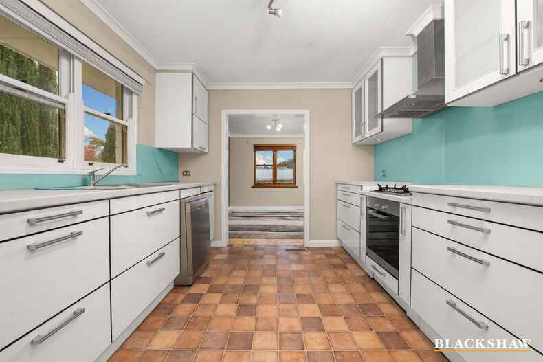 19 Sturt Avenue Narrabundah 19 Sturt Avenue Narrabundah