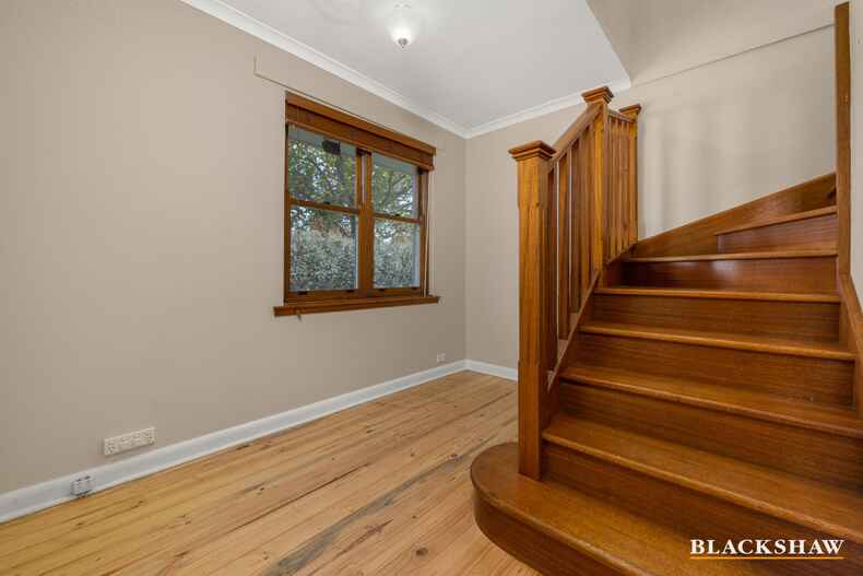 19 Sturt Avenue Narrabundah 19 Sturt Avenue Narrabundah