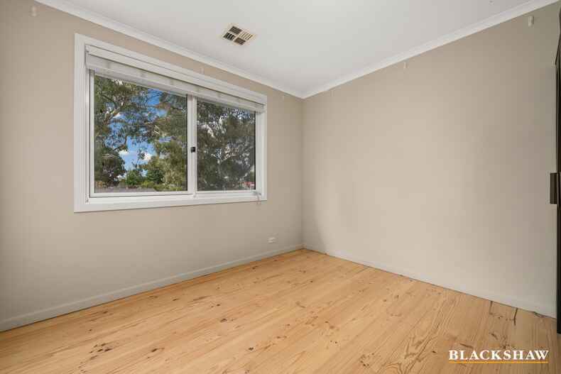 19 Sturt Avenue Narrabundah 19 Sturt Avenue Narrabundah