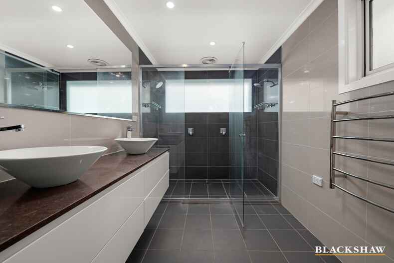 19 Sturt Avenue Narrabundah 19 Sturt Avenue Narrabundah