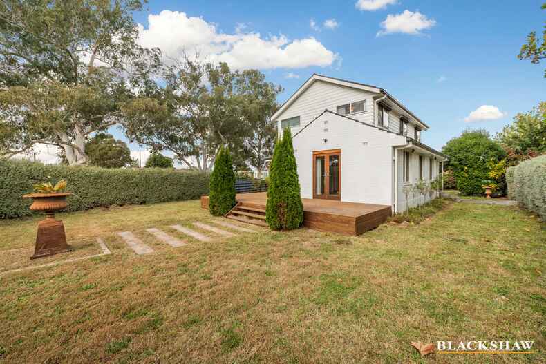 19 Sturt Avenue Narrabundah 19 Sturt Avenue Narrabundah