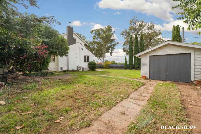 19 Sturt Avenue Narrabundah 19 Sturt Avenue Narrabundah