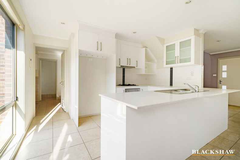 2/41 Ross Road Queanbeyan