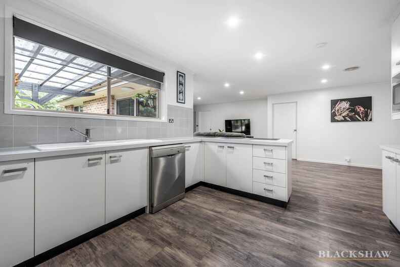 16 Michael Holt Crescent Gordon 16 Michael Holt Crescent Gordon