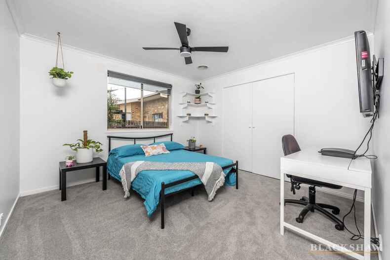 16 Michael Holt Crescent Gordon 16 Michael Holt Crescent Gordon