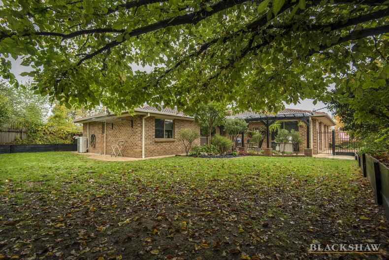 16 Michael Holt Crescent Gordon 16 Michael Holt Crescent Gordon