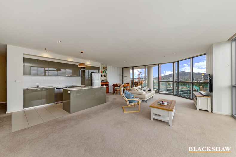 89/3 London Circuit City 89/3 London Circuit City