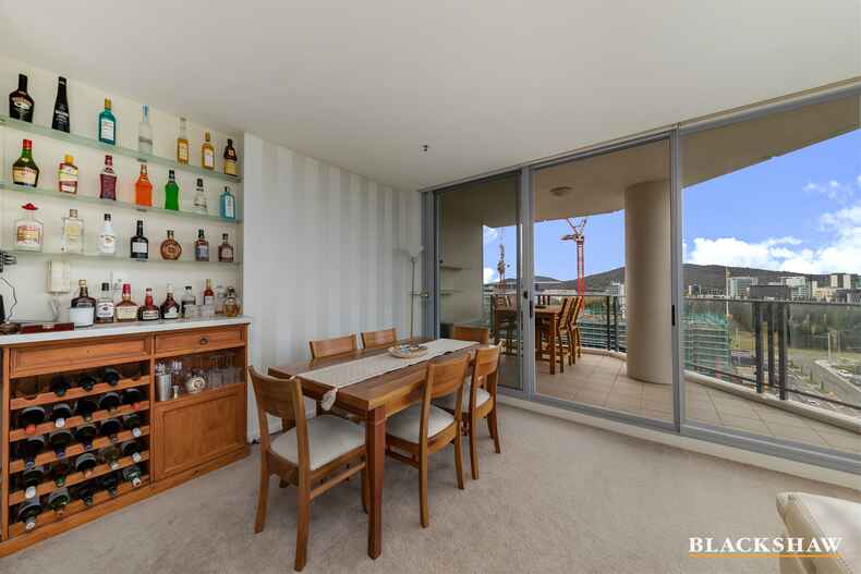 89/3 London Circuit City 89/3 London Circuit City