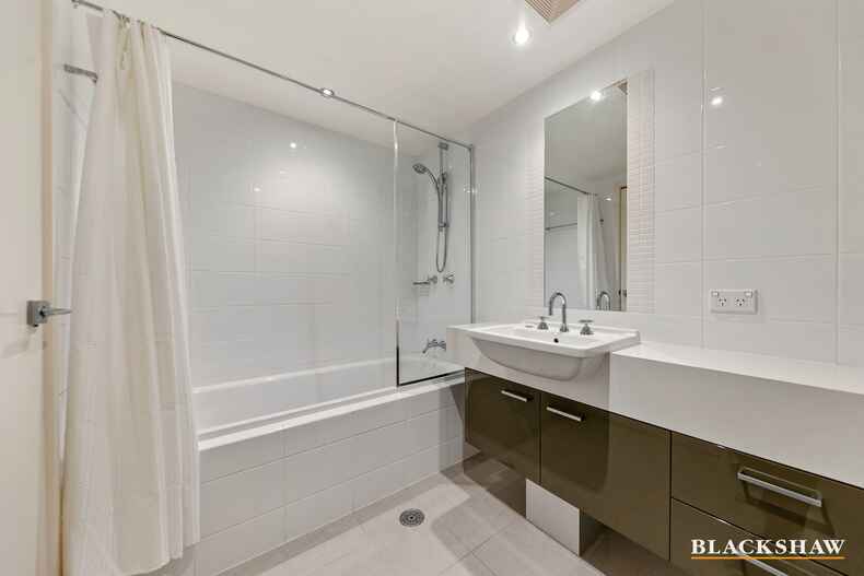 89/3 London Circuit City 89/3 London Circuit City