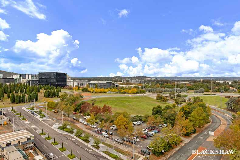 89/3 London Circuit City 89/3 London Circuit City