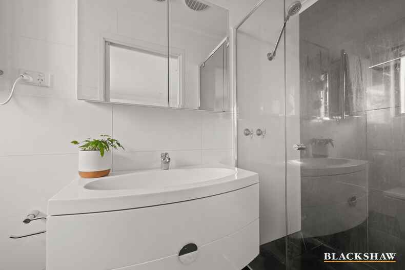 200 Longmore Crescent Wanniassa