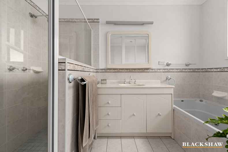 200 Longmore Crescent Wanniassa