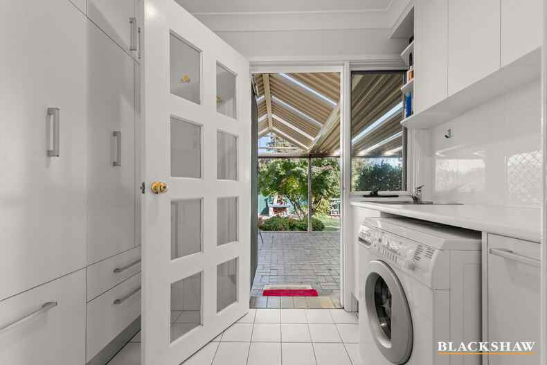 9 Flegg Crescent Gordon 9 Flegg Crescent Gordon