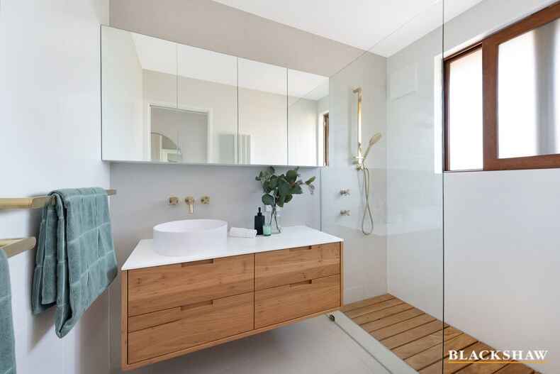 7 Edmunds Place Spence 7 Edmunds Place Spence