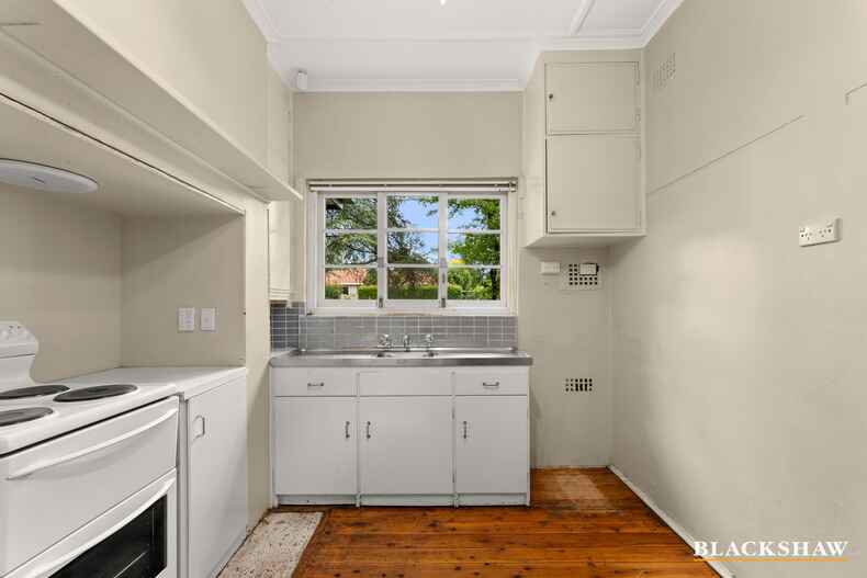 38 Lockyer Street Griffith 38 Lockyer Street Griffith