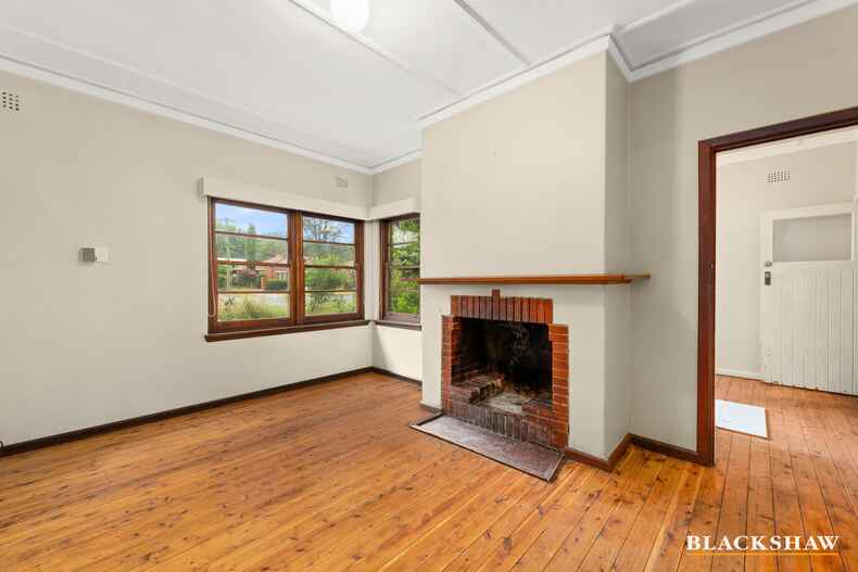 38 Lockyer Street Griffith