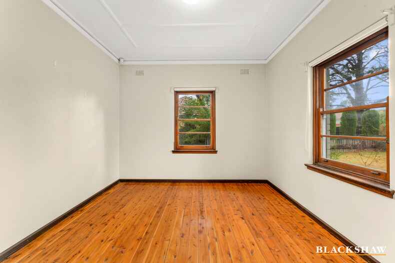 38 Lockyer Street Griffith 38 Lockyer Street Griffith