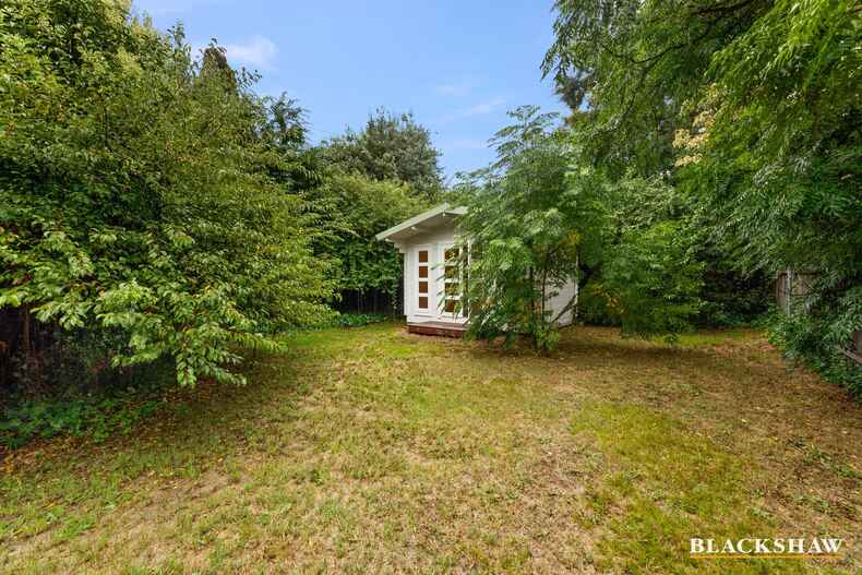 38 Lockyer Street Griffith 38 Lockyer Street Griffith