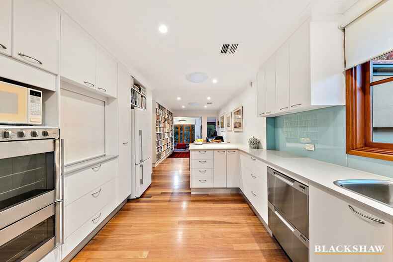 12 MacDonnell Street Yarralumla