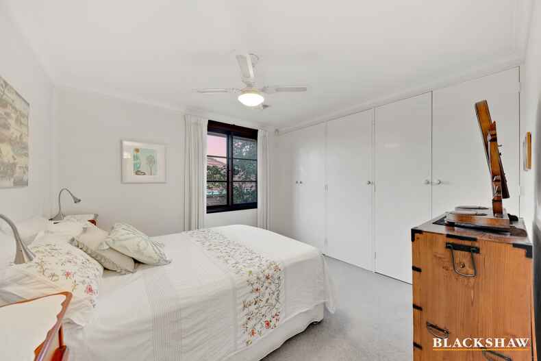 12 MacDonnell Street Yarralumla