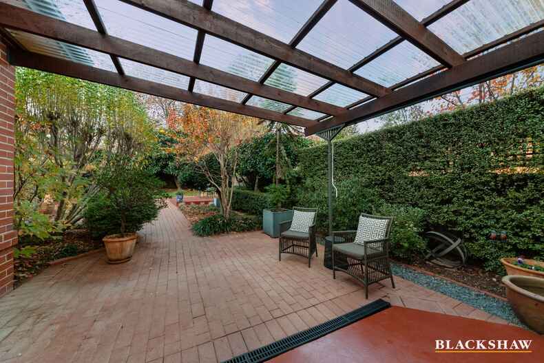 12 MacDonnell Street Yarralumla