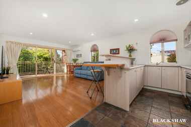 4 Dover Court Phillip