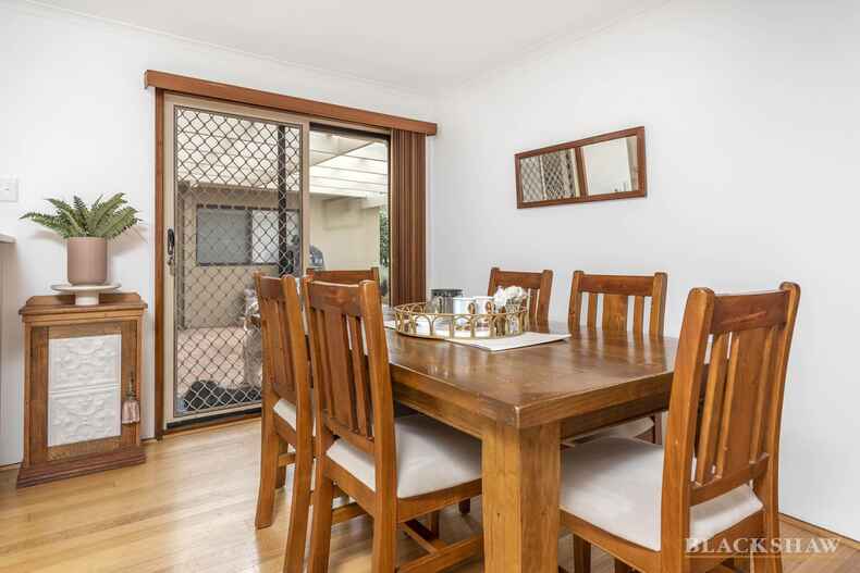 9 Chataway Crescent Fadden