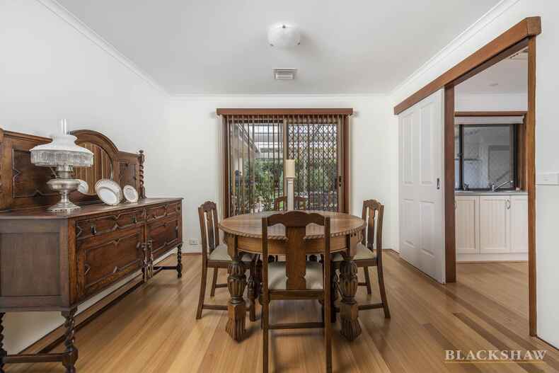 9 Chataway Crescent Fadden