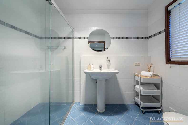 9 Chataway Crescent Fadden