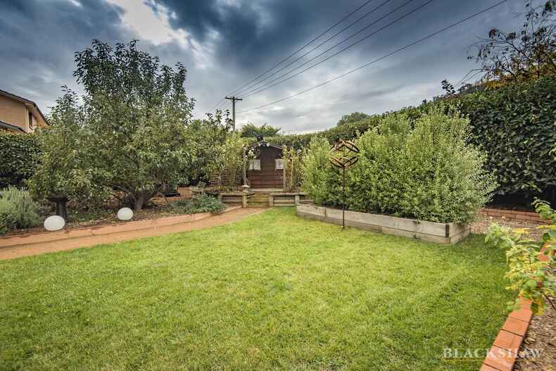 9 Chataway Crescent Fadden