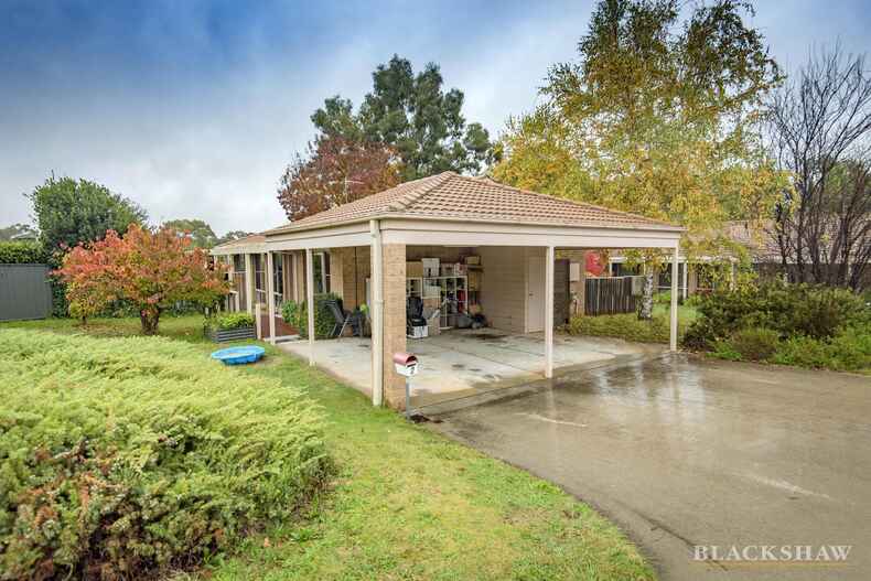 2/6 Blakey Close Monash