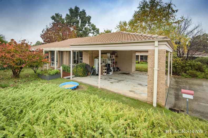 2/6 Blakey Close Monash