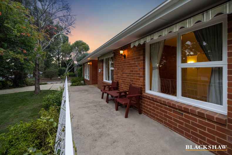 26 MacDonnell Street Yarralumla 26 MacDonnell Street Yarralumla