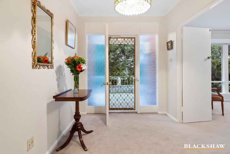 26 MacDonnell Street Yarralumla 26 MacDonnell Street Yarralumla