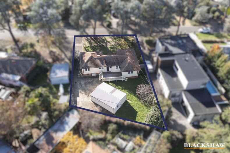 16 Schomburgk Street Yarralumla 16 Schomburgk Street Yarralumla