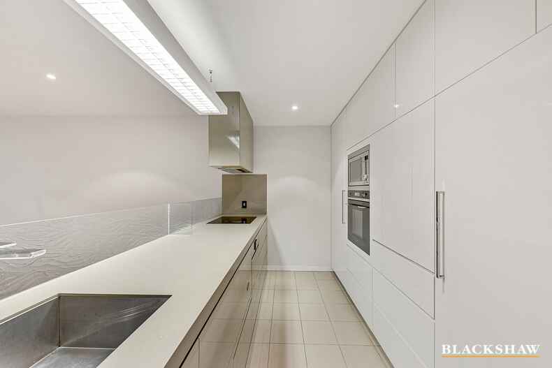 105/2 Grose Street Deakin