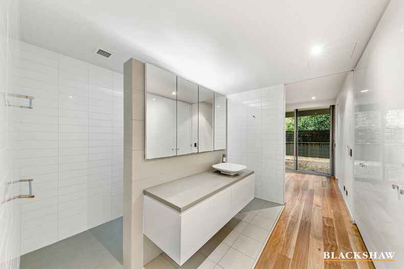 105/2 Grose Street Deakin