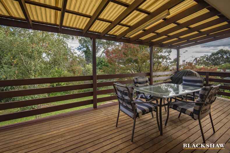 138 Namatjira Drive Chapman