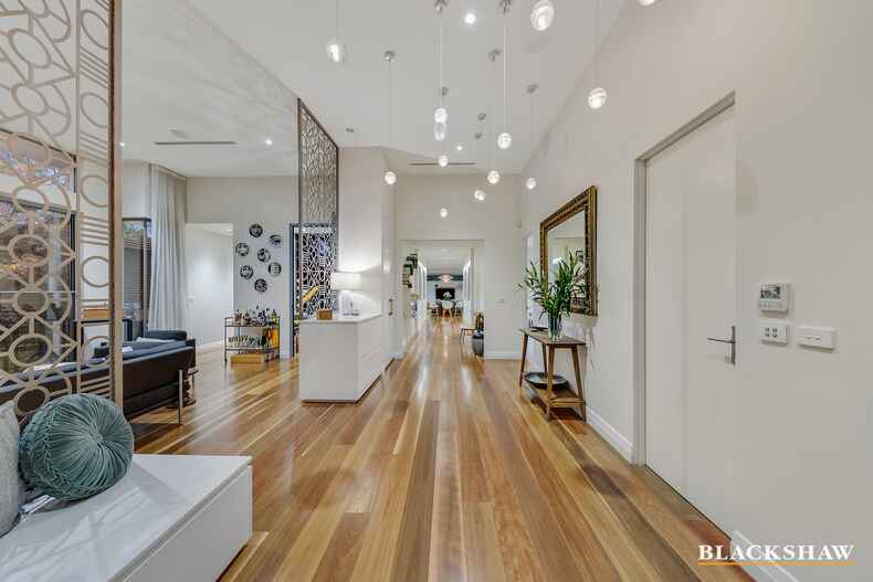 4 Woolls Street Yarralumla 4 Woolls Street Yarralumla