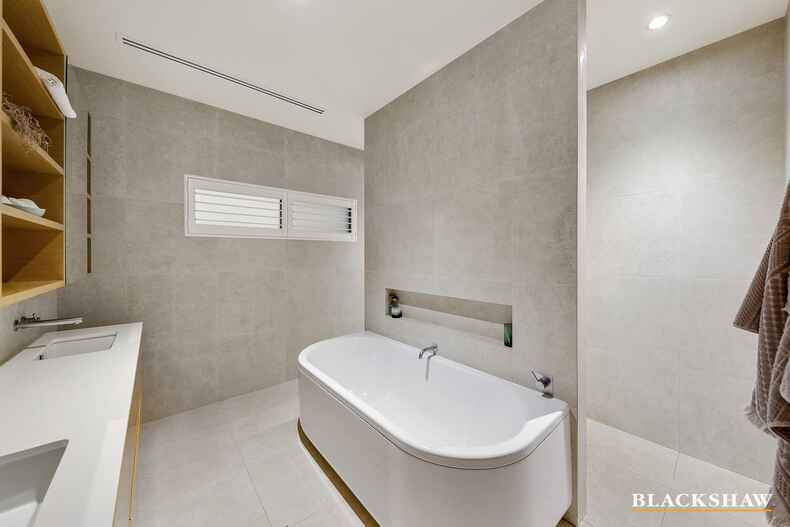 4 Woolls Street Yarralumla 4 Woolls Street Yarralumla