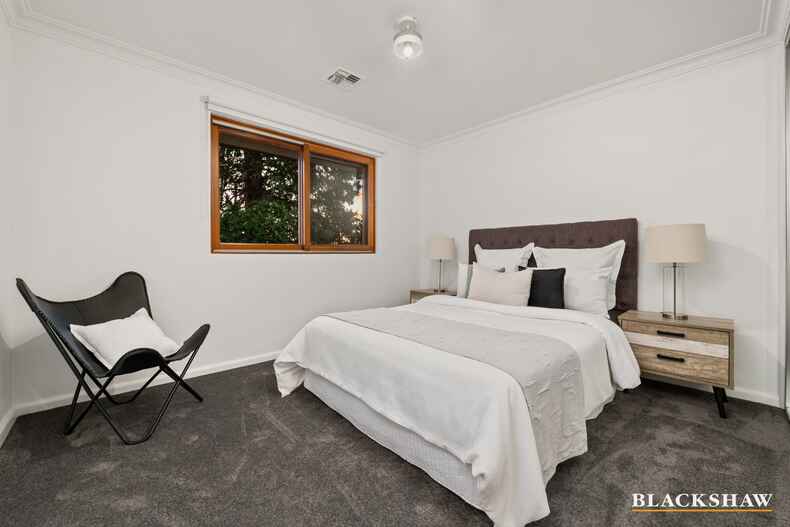 17 Curlewis Crescent Garran 17 Curlewis Crescent Garran