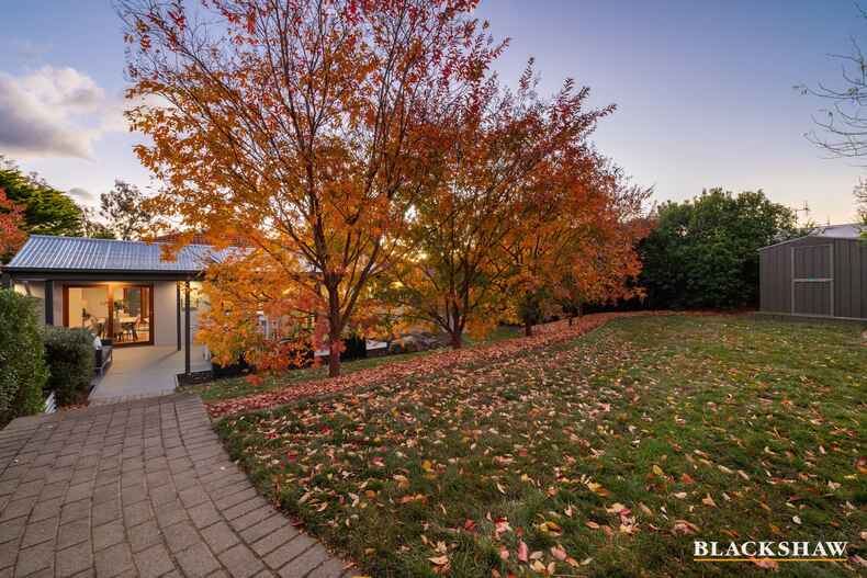 17 Curlewis Crescent Garran 17 Curlewis Crescent Garran