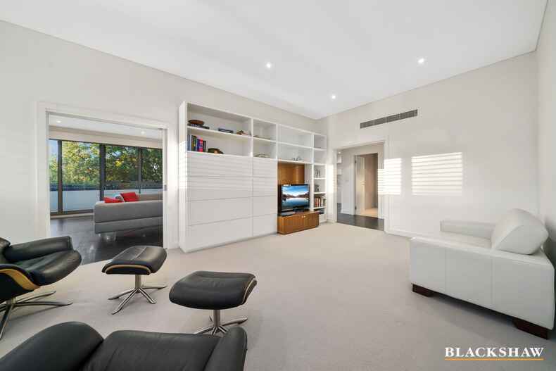 209/23 State Circle Forrest 209/23 State Circle Forrest